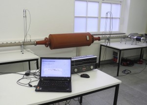 Measurement of transmission loss of silencers on the test setup for silencers and muffler AcoustiTube<sup>® HighTemp</sup>