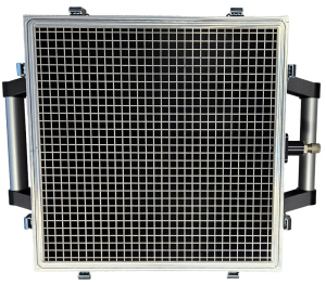 Probenhalter zur Messung des Strömungswiderstands plattenförmiger Prüfkörper quadratischer Querschnittsfläche (Länge x Breite = 300 mm x 300 mm)